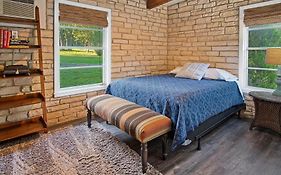 Stone River Cabin
